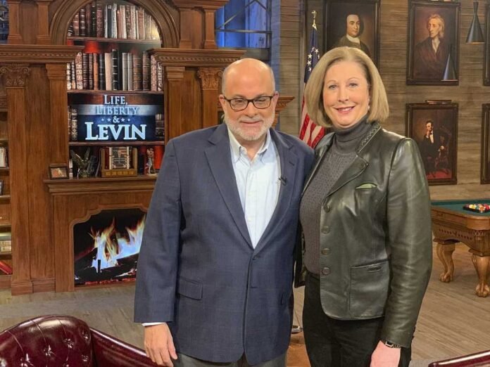 Sidney Powell Husband