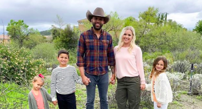 Coffey Anderson Net Worth